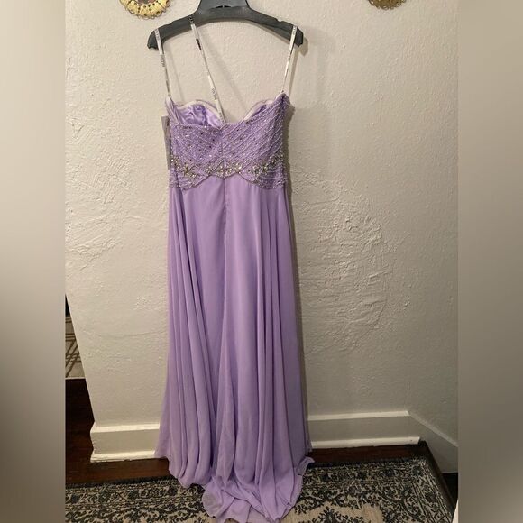 Blush Lavender Sweetheart Neckline Embellished Gown - Picture 5 of 16